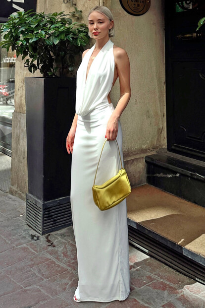 Beyaz Martha Boyundan Geçmeli Sırt Dekolteli Kadın Midi Elbise - 1