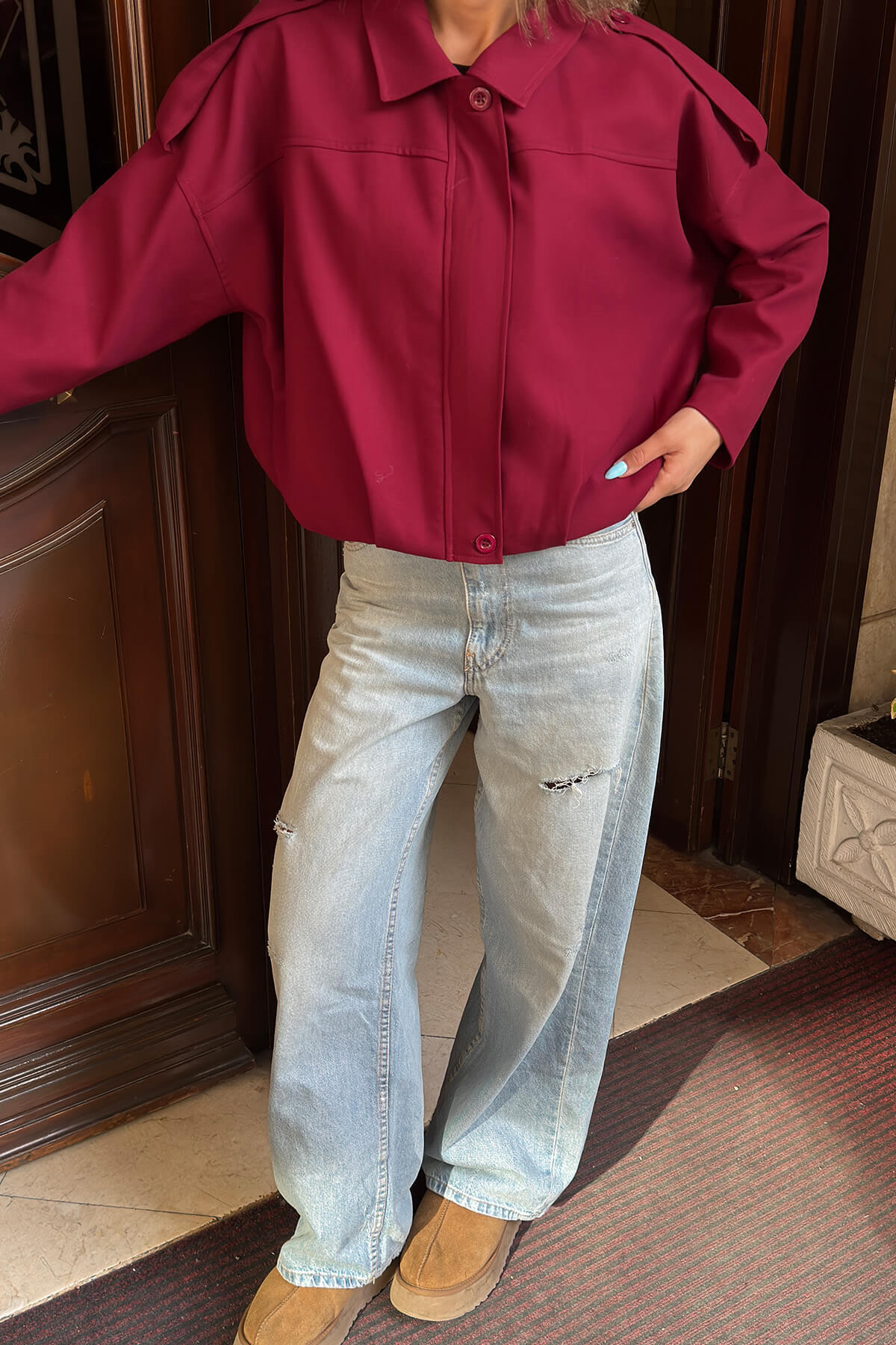 Bordo Polo Yaka Fermuar Ve Pat Detaylı Kadın Bomber Ceket
