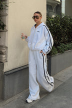 Gri Kapüşonlu Oversize Bomber Sweatshirt ve Çift Lastikli Bol Paça Eşofman Altı Şardonlu Kadın Eşofman Takımı 