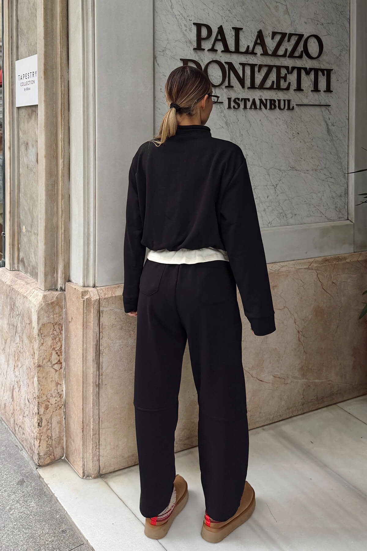 Siyah Bel Büzgülü Garnili Hırka Yüksek Bel Eşofman Kadın Alt-Üst Takım