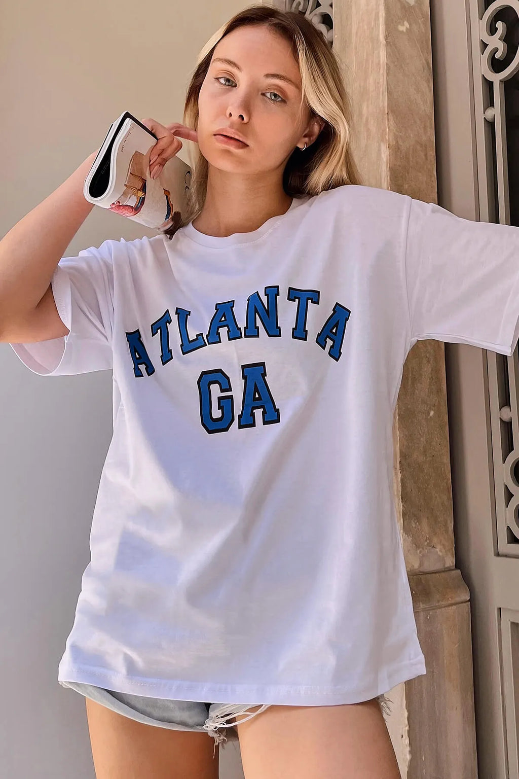 Beyaz Atlanta Baskılı Oversize Kadın Tshirt