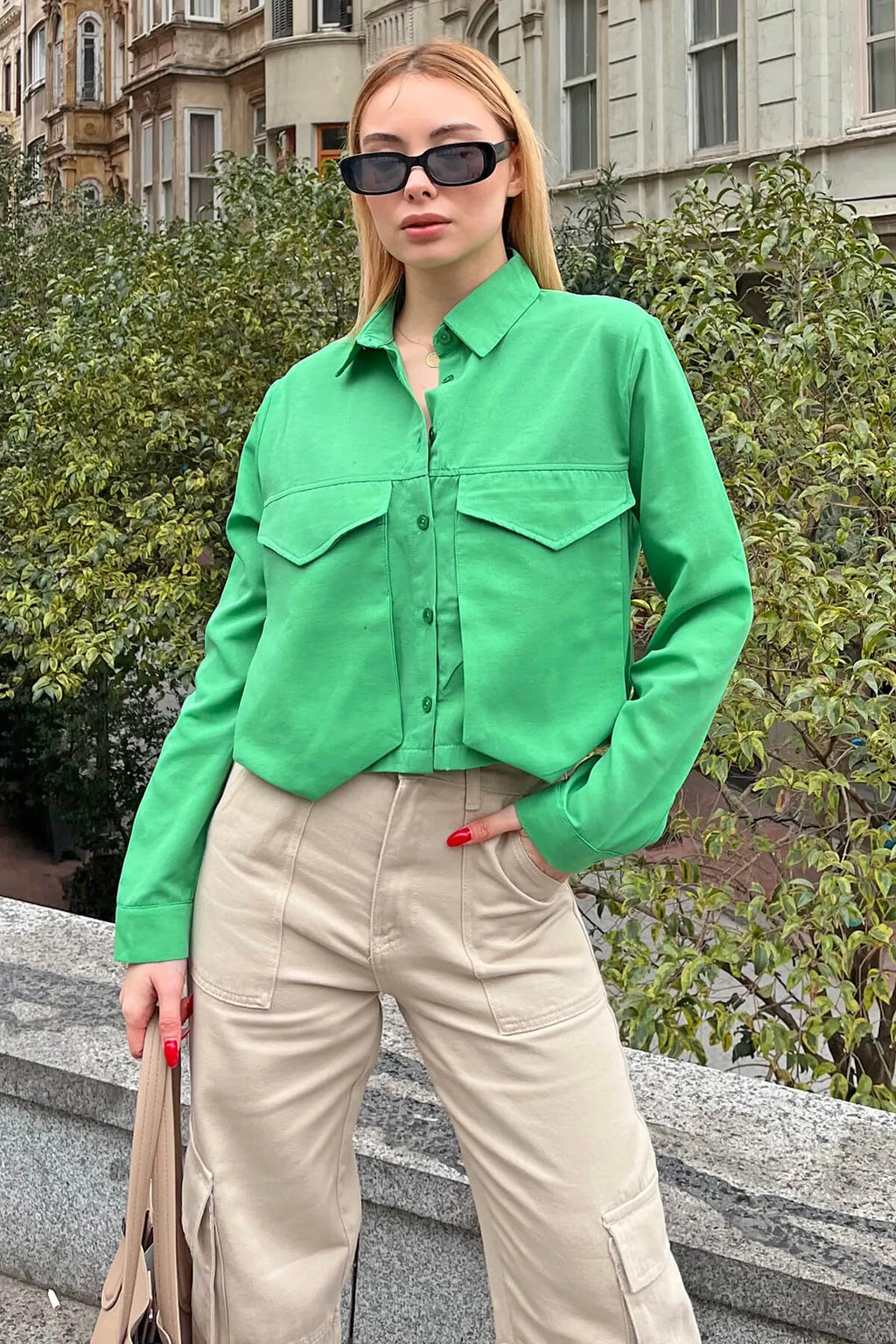 Yeşil Poplin Cep Detay Crop Kadın Gömlek
