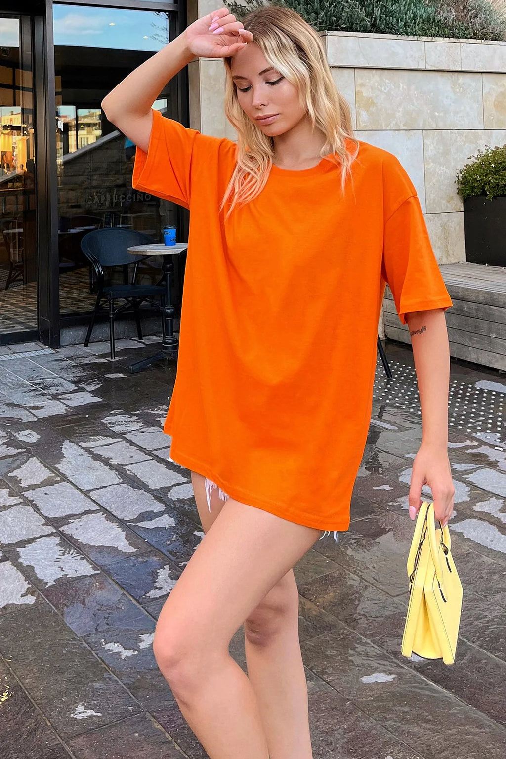 Turuncu LA Sırt Baskılı Oversize Kadın Tshirt