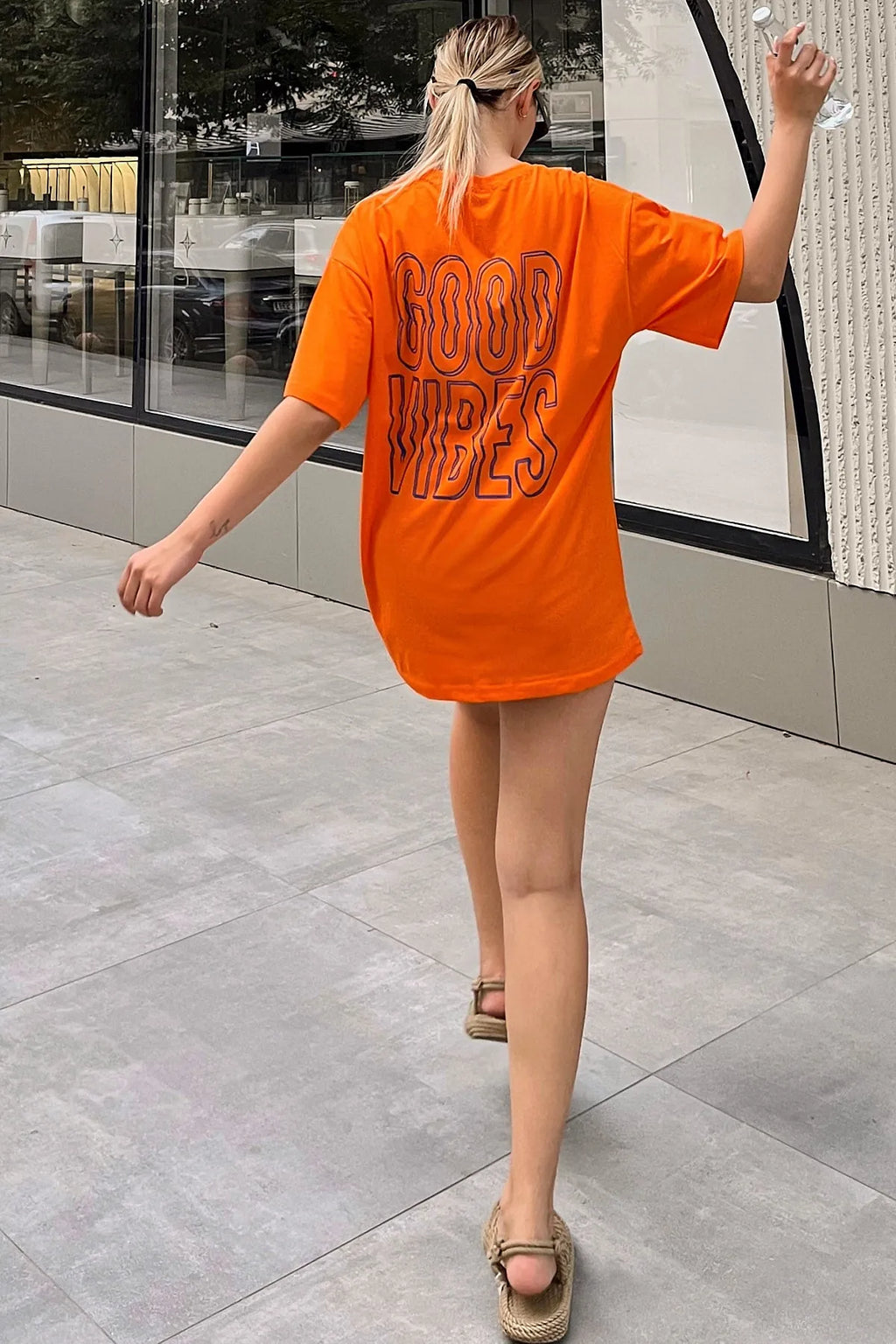 Turuncu Good Vibes Sırt Baskılı Oversize Kadın Tshirt