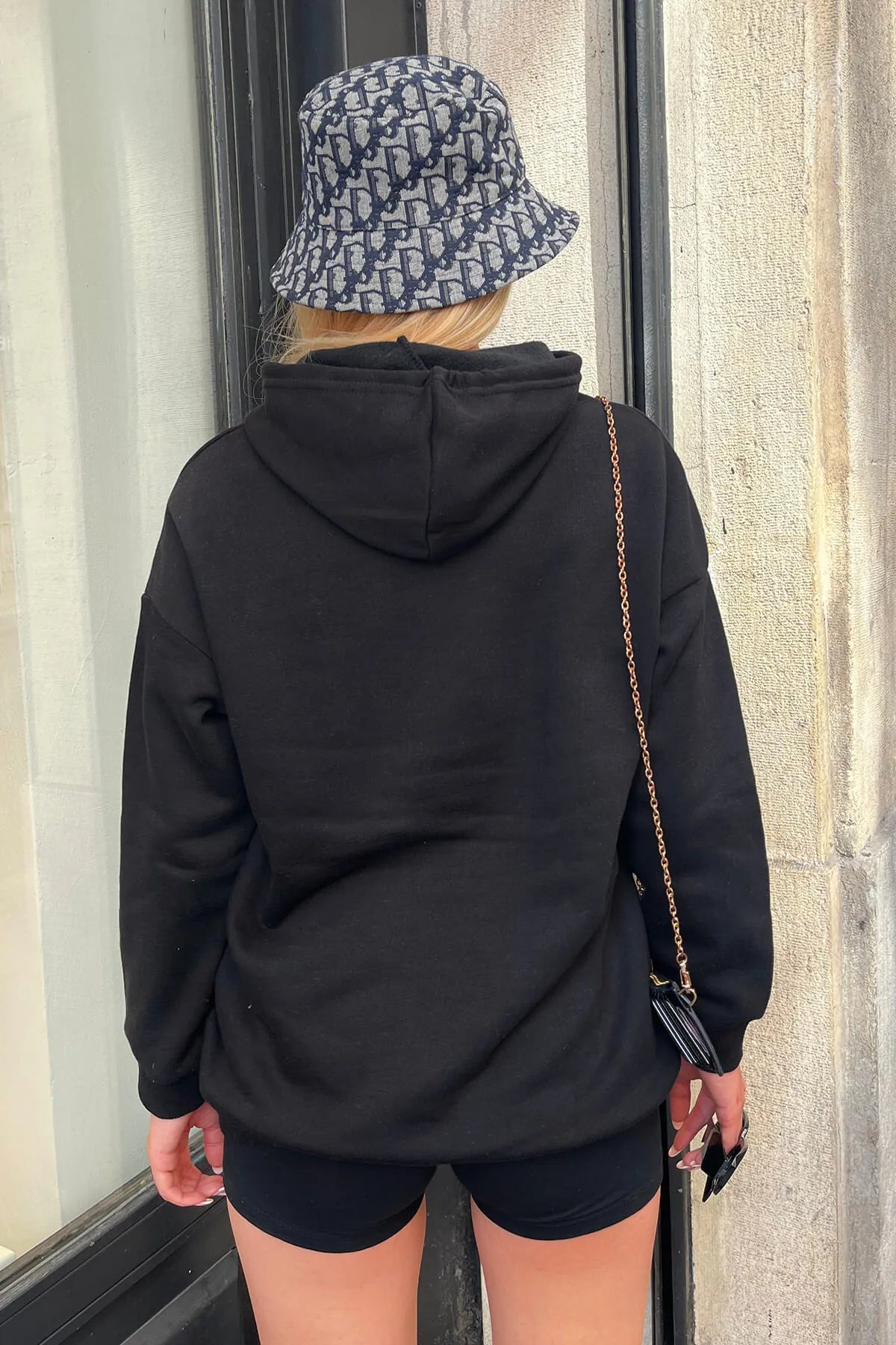 Siyah Kapüşonlu İçi Pamuklu Kadın Basic Sweatshirt