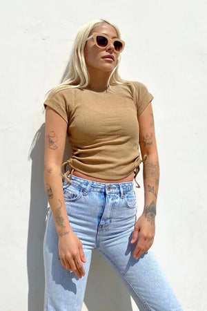 Camel Kısa Kol Çift Büzgülü Crop Bluz