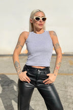 Gri Sıfır Kol Bisiklet Yaka Crop Bluz