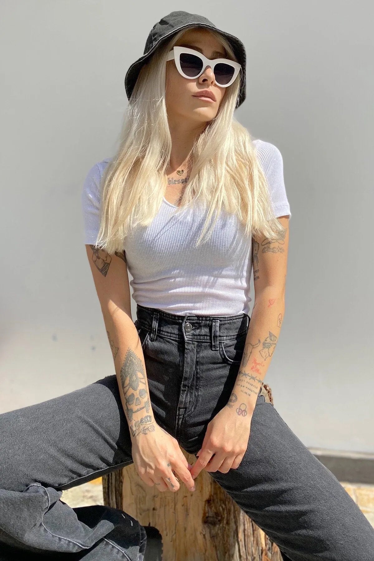 Beyaz Polo Yaka Kısa Kol Crop Bluz