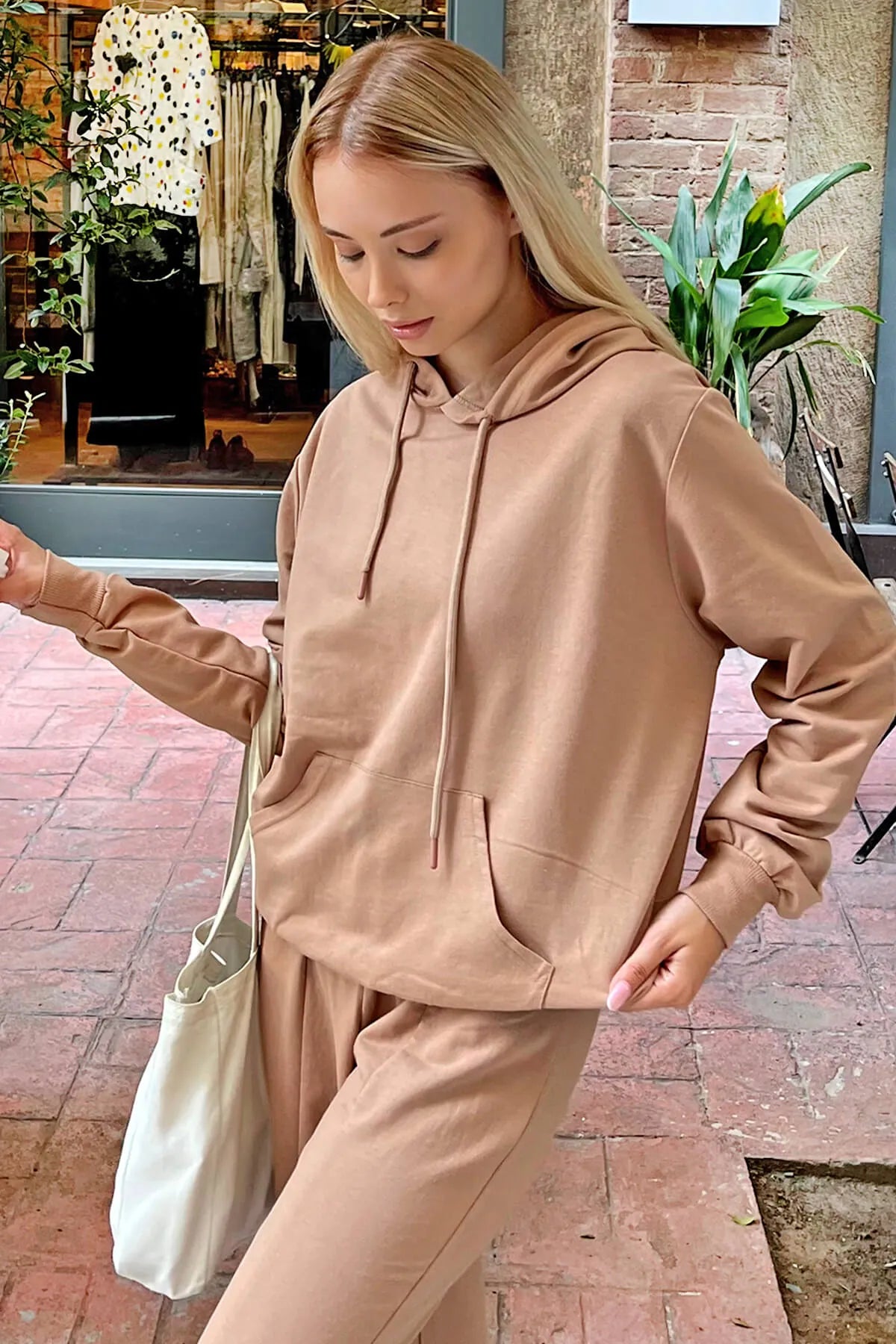 Vizon Ribanalı Kapüşonlu Kanguru Cep Kadın Crop Sweat