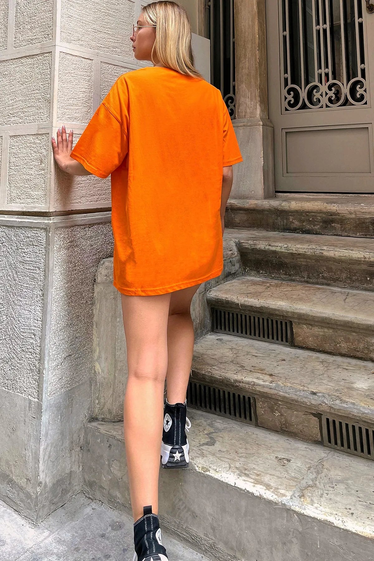 Turuncu Brooklyn Baskılı Oversize Kadın Tshirt