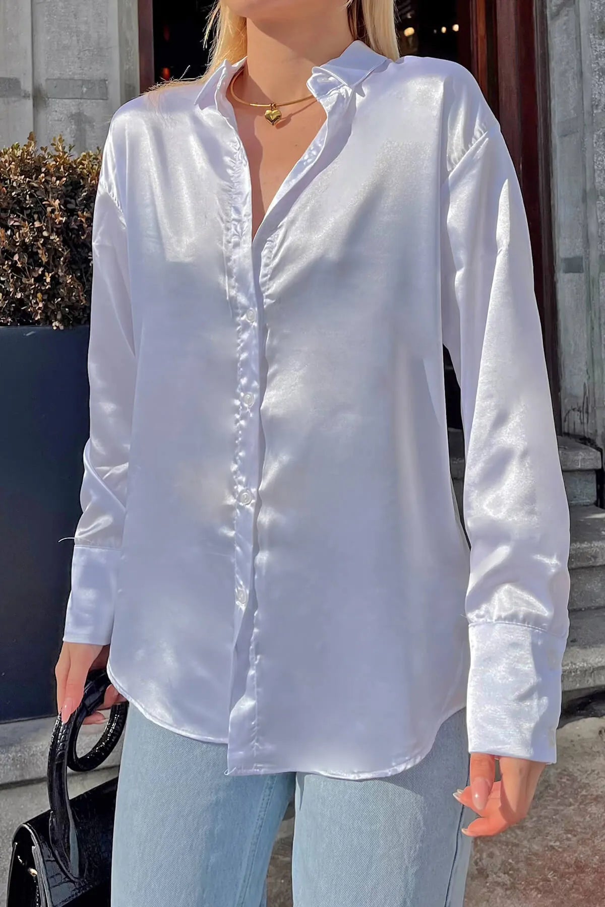 Beyaz Manşet Detay Basic Saten Kadın Gömlek