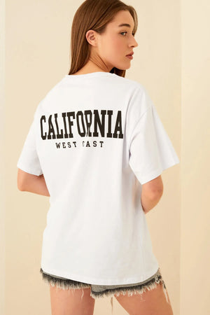 Beyaz Clfrnia Sırt Baskılı Oversize Kadın Tshirt