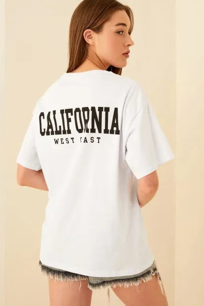 Beyaz Clfrnia Sırt Baskılı Oversize Kadın Tshirt