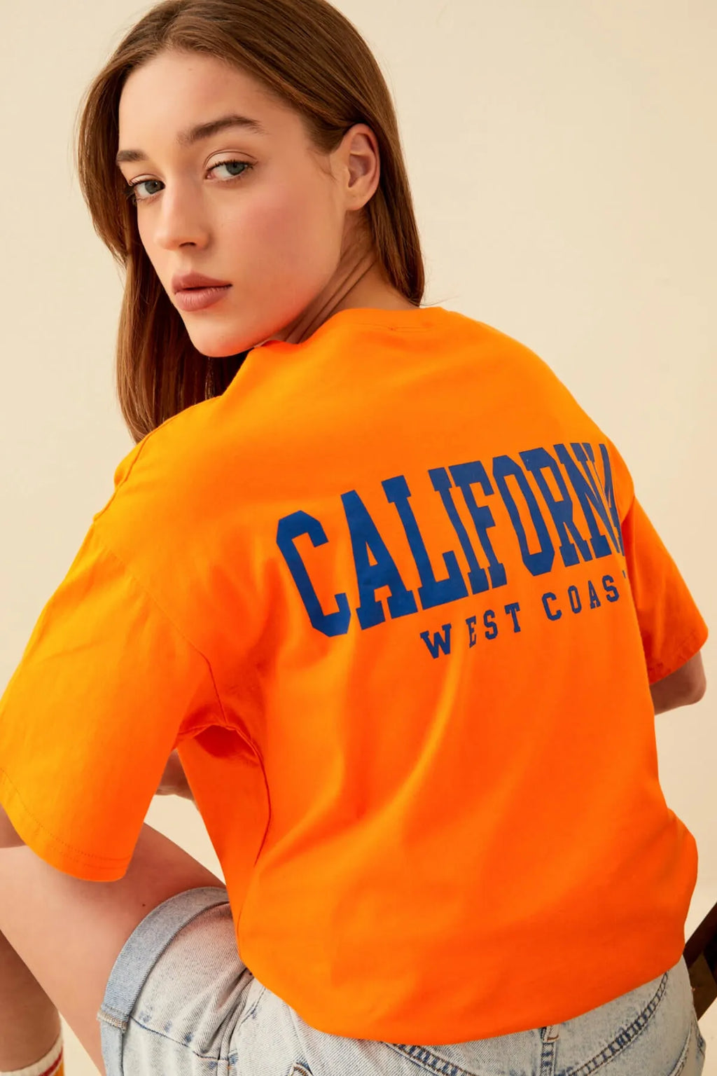 Turuncu Clfrnia Sırt Baskılı Oversize Kadın Tshirt