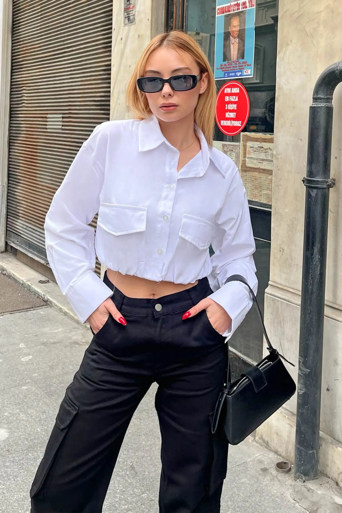 Beyaz Beli Lastikli Crop Kadın Gömlek