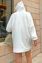 Beyaz Kapüşonlu Kanguru Cep Oversize Kadın Sweatshirt