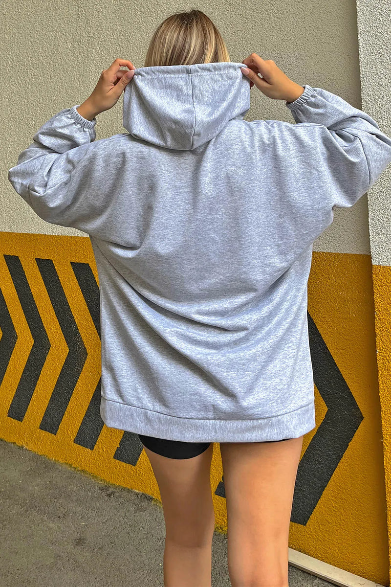 Gri Kapüşonlu Kanguru Cep Oversize Kadın Sweatshirt