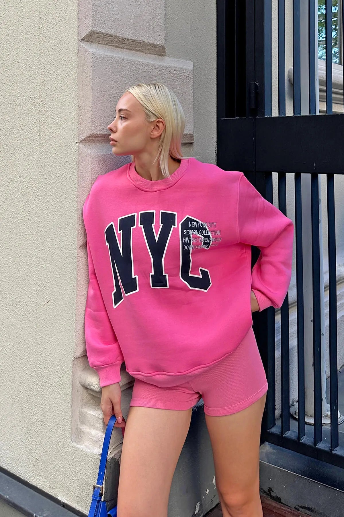 Pembe Season Nyc Baskılı İçi Pamuklu Kadın Sweatshirt