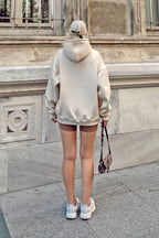 Bej Oversize Kapüşonlu Kanguru Cepli İçi Polarlı Kadın Sweatshirt