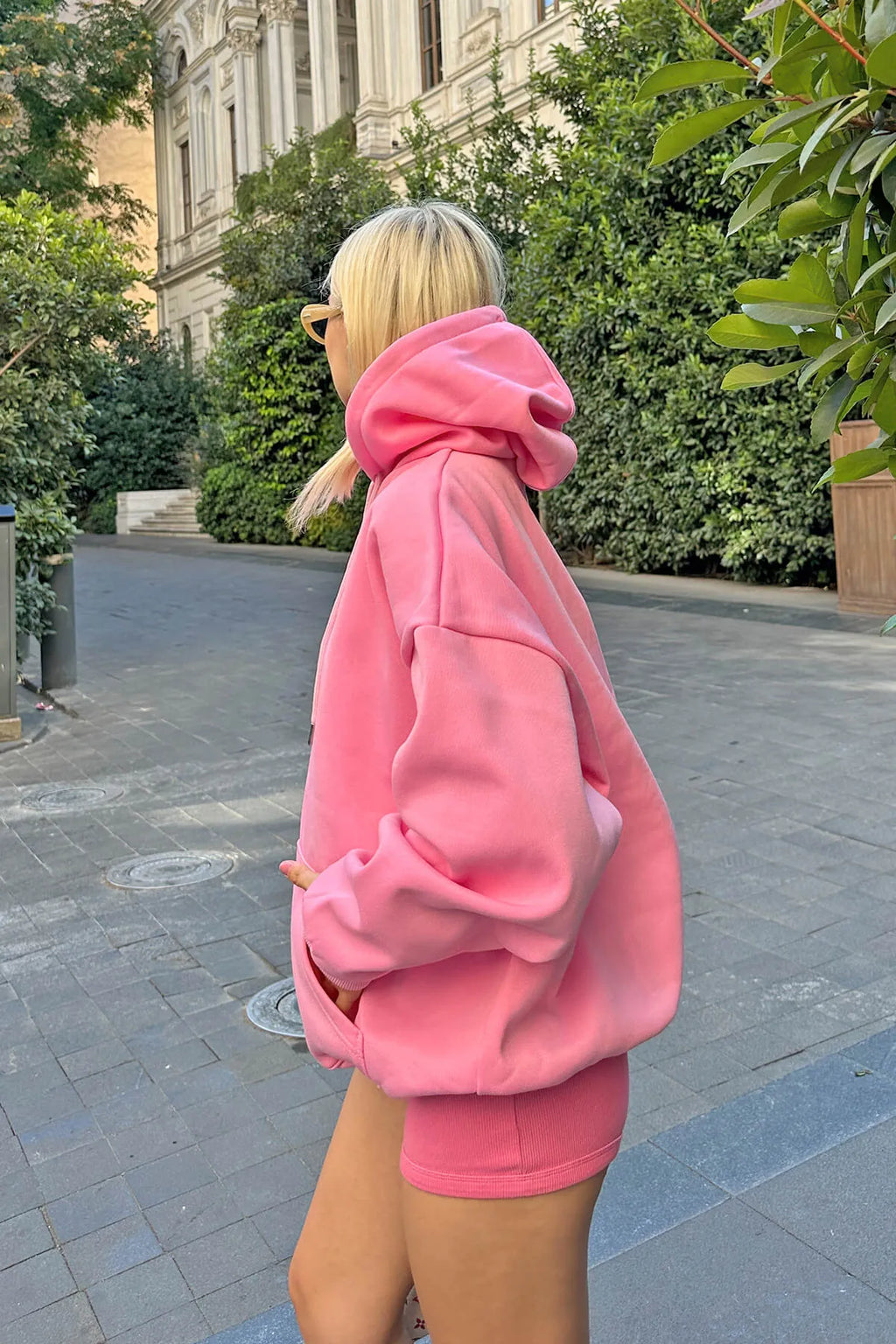 Pembe Oversize Kapüşonlu Kanguru Cepli İçi Polarlı Kadın Sweatshirt