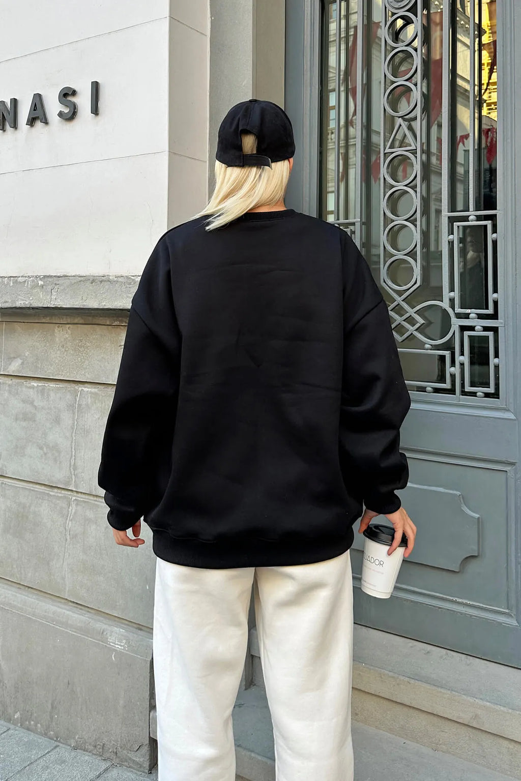 Siyah Oversize Basic Bisiklet Yaka İçi Polarlı Kadın Sweatshirt