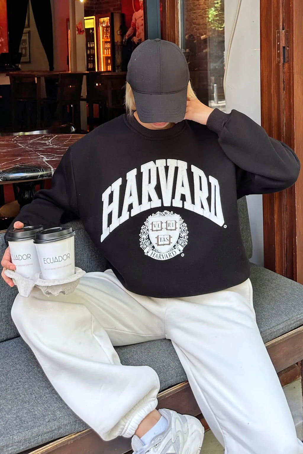 Siyah Hrvrd Baskılı İçi Pamuklu Kadın Sweatshirt