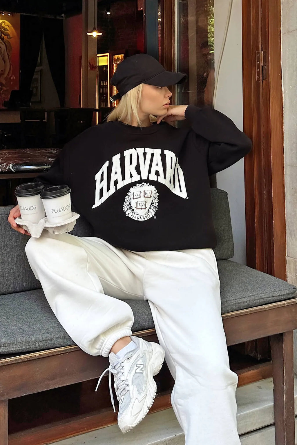 Siyah Hrvrd Baskılı İçi Pamuklu Kadın Sweatshirt