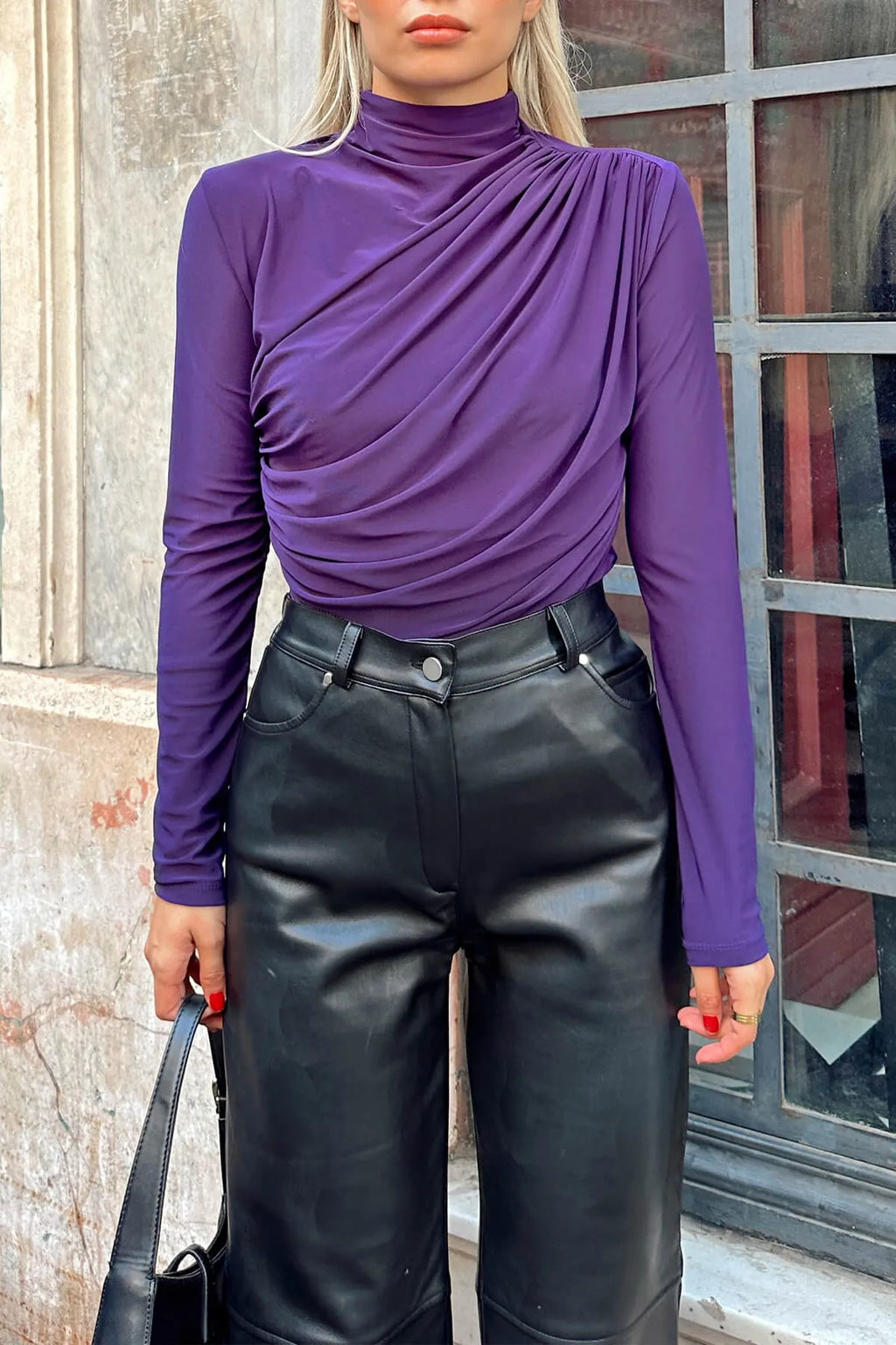 Mor Yarım Balıkçı Omuz ve Bel Drapeli Kadın Bluz Crop