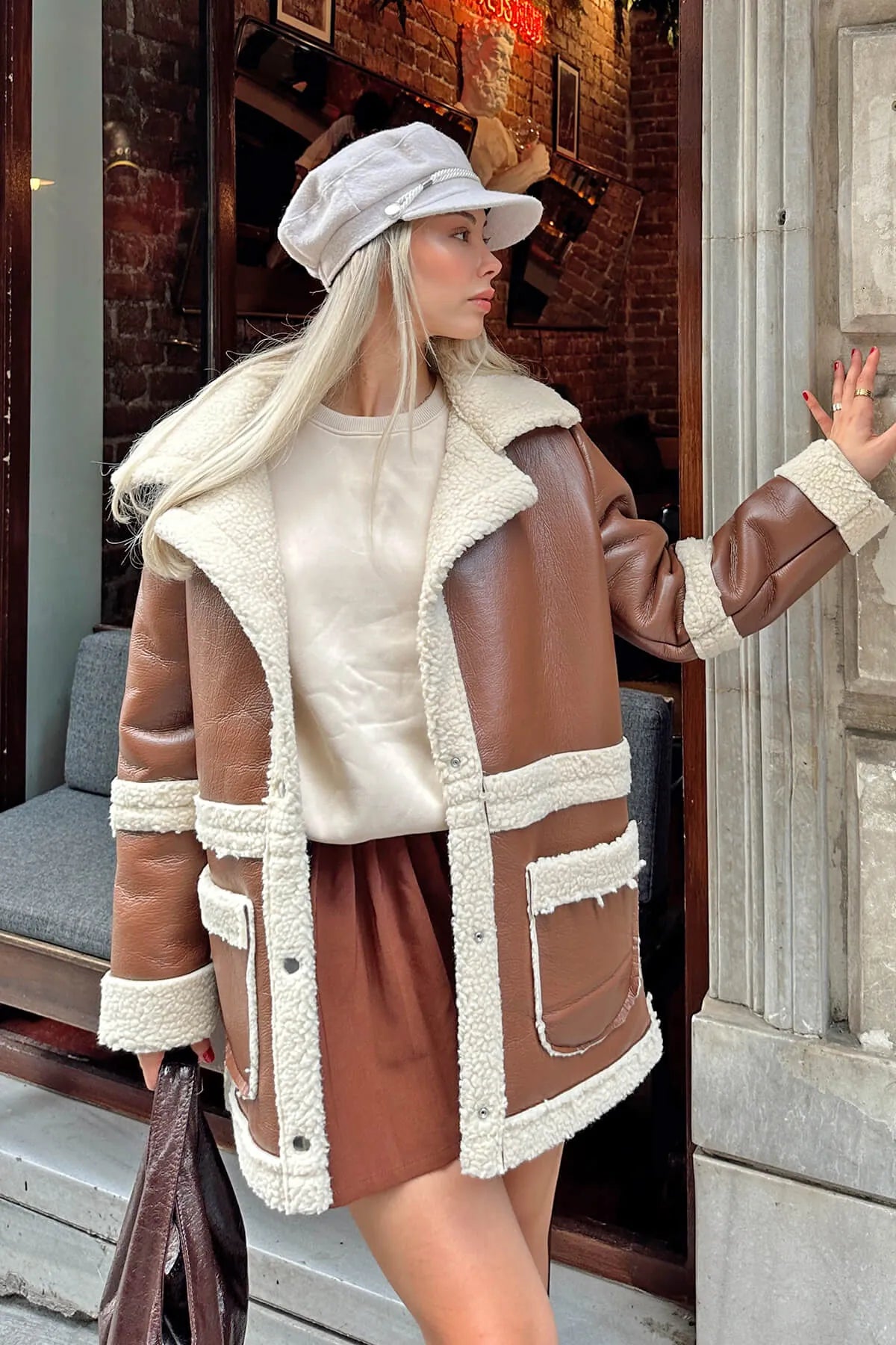 Kahverengi Elsie Peluş Cep Kruvaze Içi Kürklü Çıt Çıtlı Kadın Deri Mont