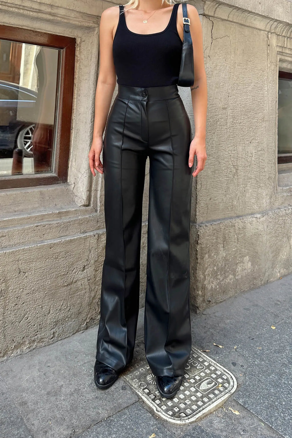 Siyah Leather Çimalı Yüksek Bel Geniş Paça Kadın Suni Deri Pantolon