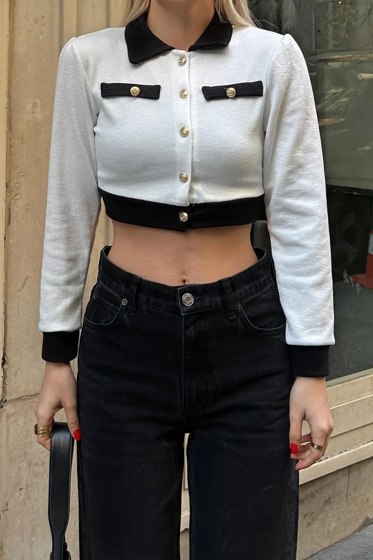 Beyaz Garnili Gold Düğmeli Kaşkorse Polo Yaka Kadın Crop