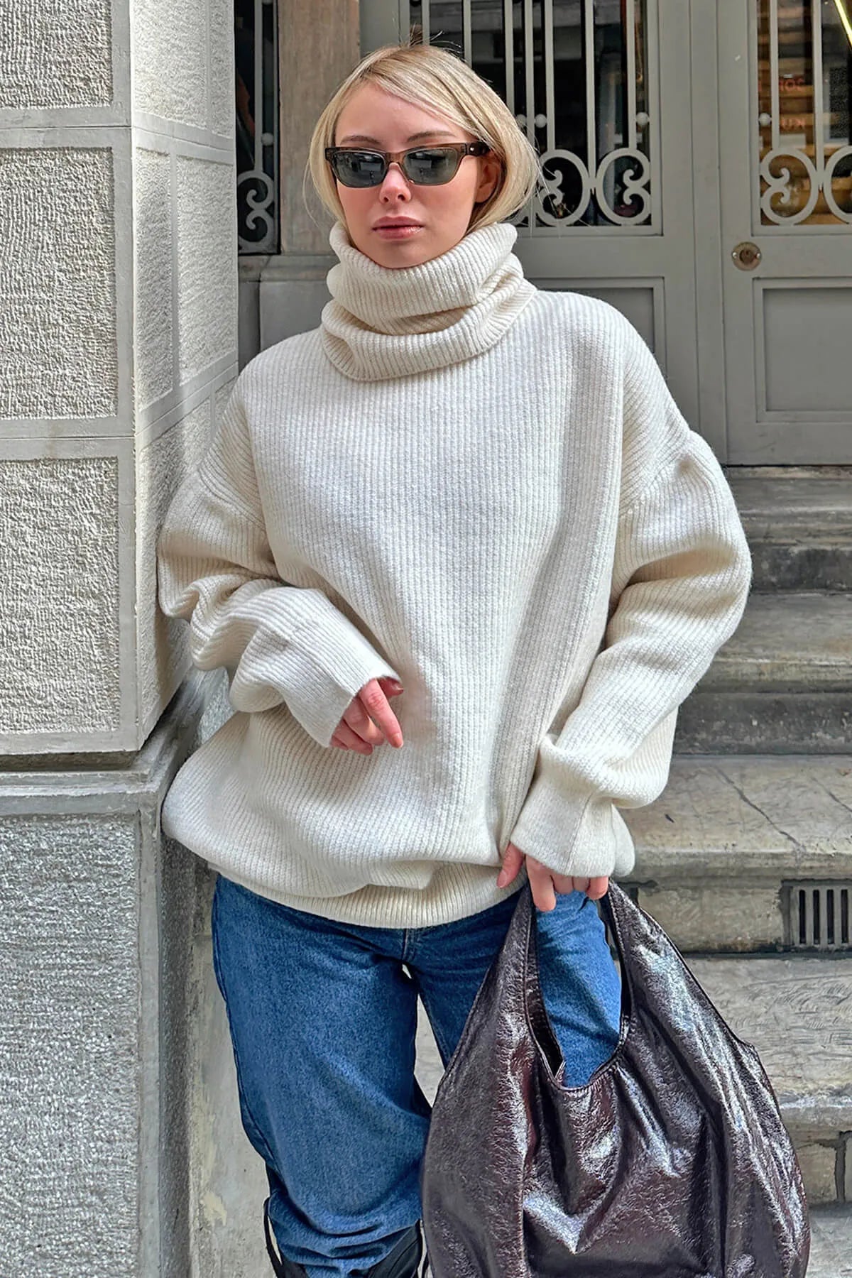 Bej Balıkçı Yaka Oversize Long Örgü Kadın Triko Kazak
