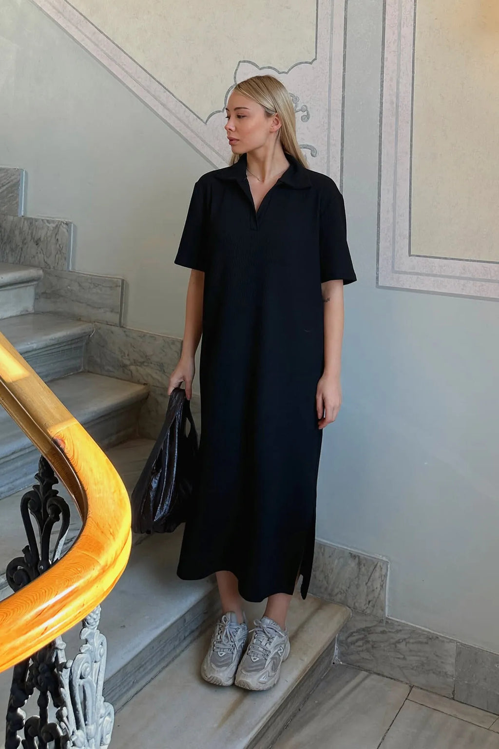 Siyah Jess Polo Yaka Çift Yırtmaçlı Relaxed Kadın Midi Elbise