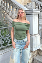 Haki Devon Madonna Yaka Kadın Crop Bluz