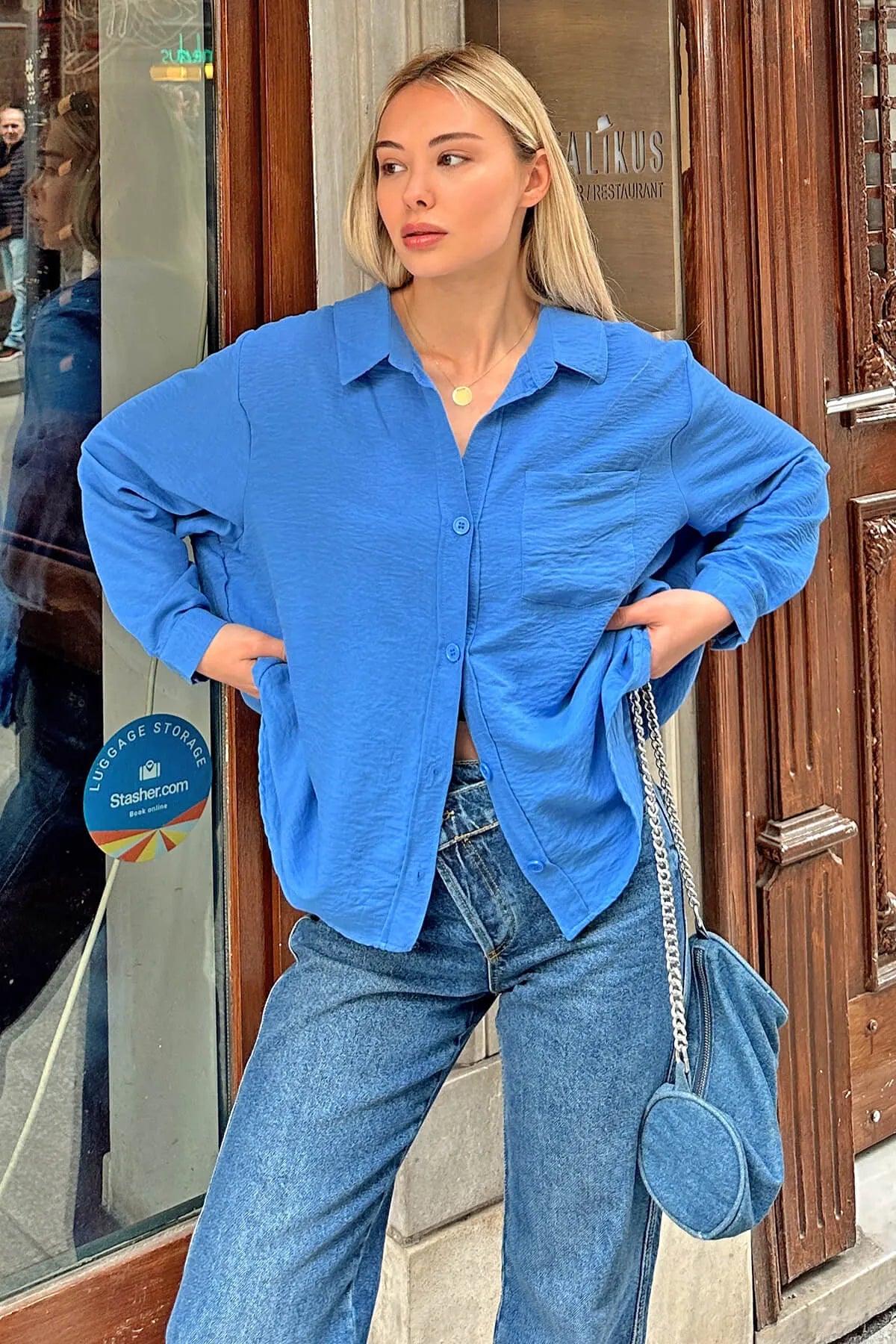 Mavi Tek Cepli Oversize Rahat Kalıp Kadın Gömlek