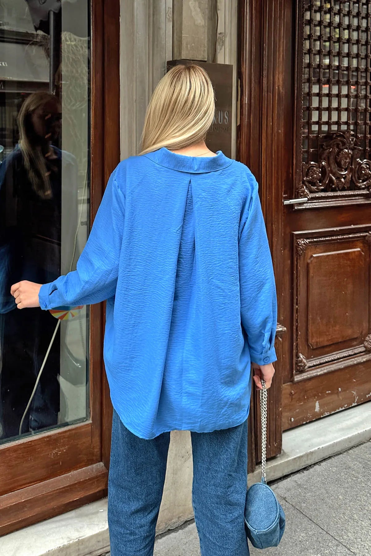 Mavi Tek Cepli Oversize Rahat Kalıp Kadın Gömlek