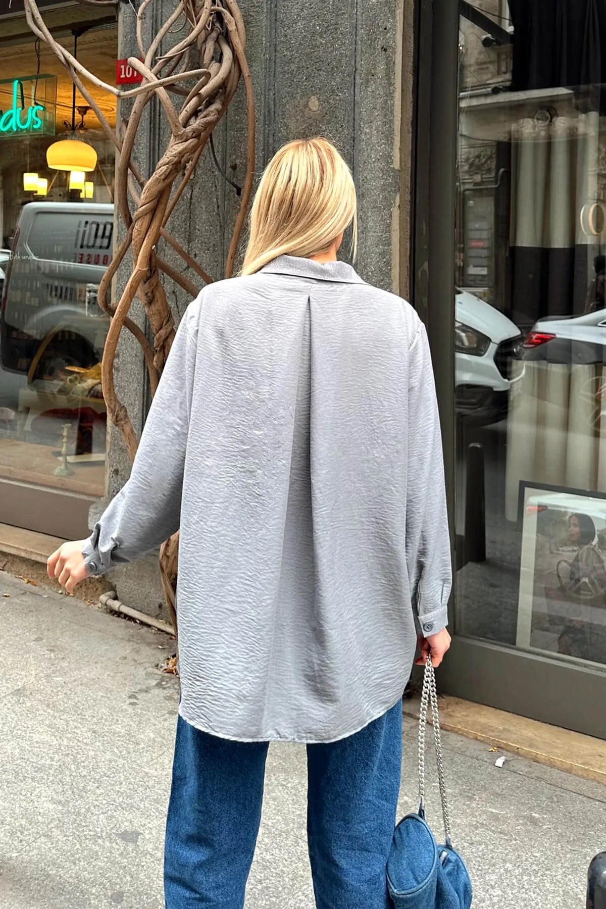 Gri Tek Cepli Oversize Rahat Kalıp Kadın Gömlek