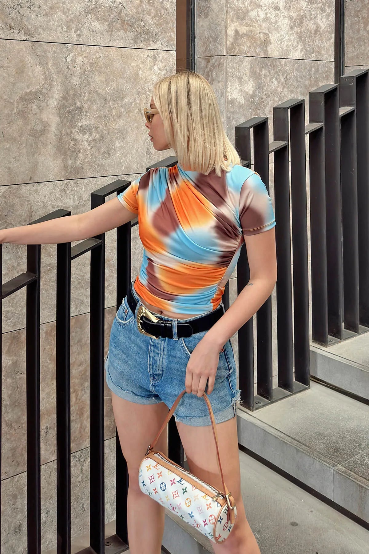 Sarı Julia Batik Desen Omuz ve Bel Drapeli Kadın Crop Bluz