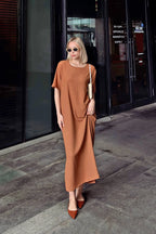 Kiremit Bisiklet Yaka Yırtmaçlı Bürümcük Kadın Midi Elbise