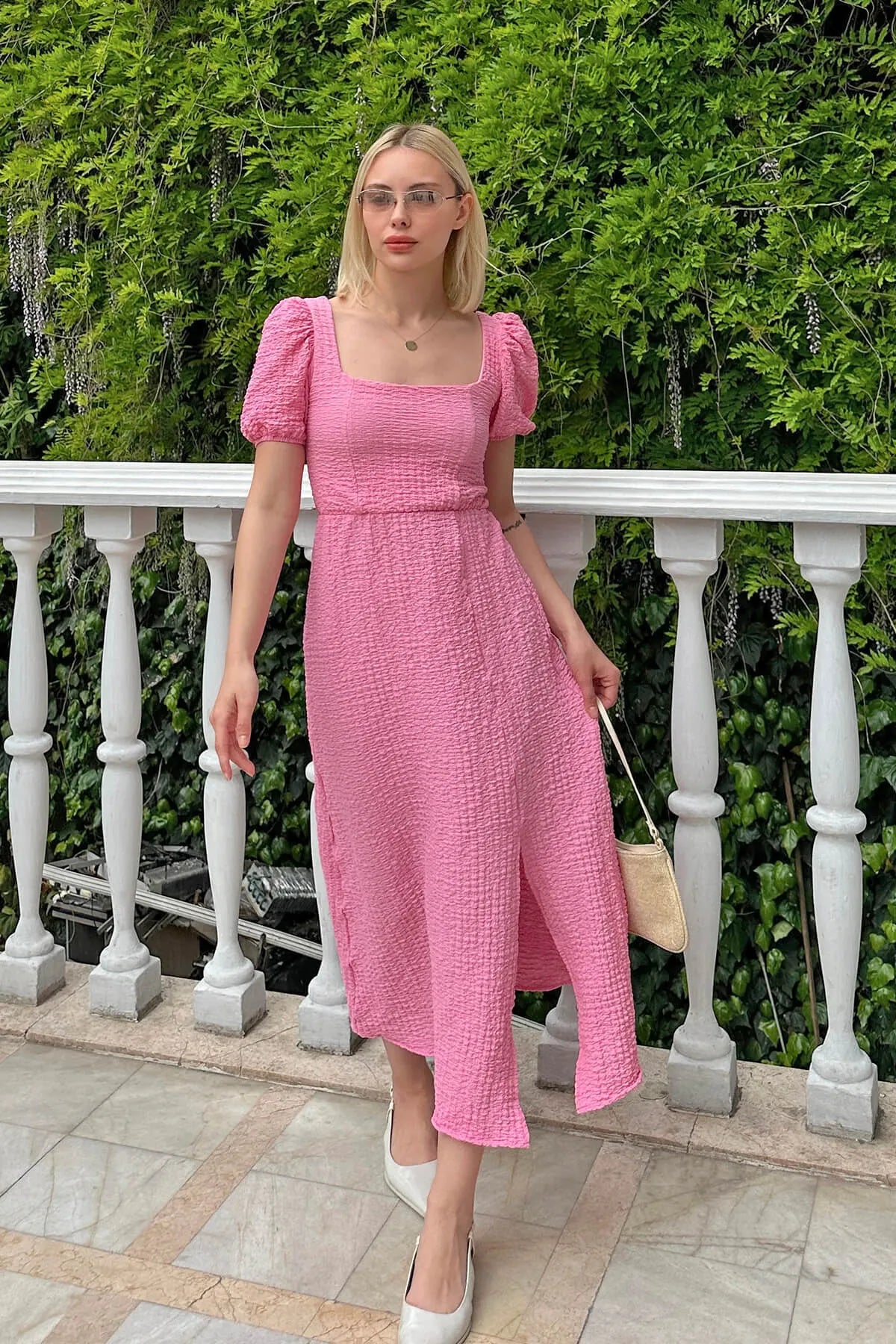 Pembe Sırt Çapraz Bağlamalı Karpuz Kol Yırtmaçlı Kadın Midi Elbise