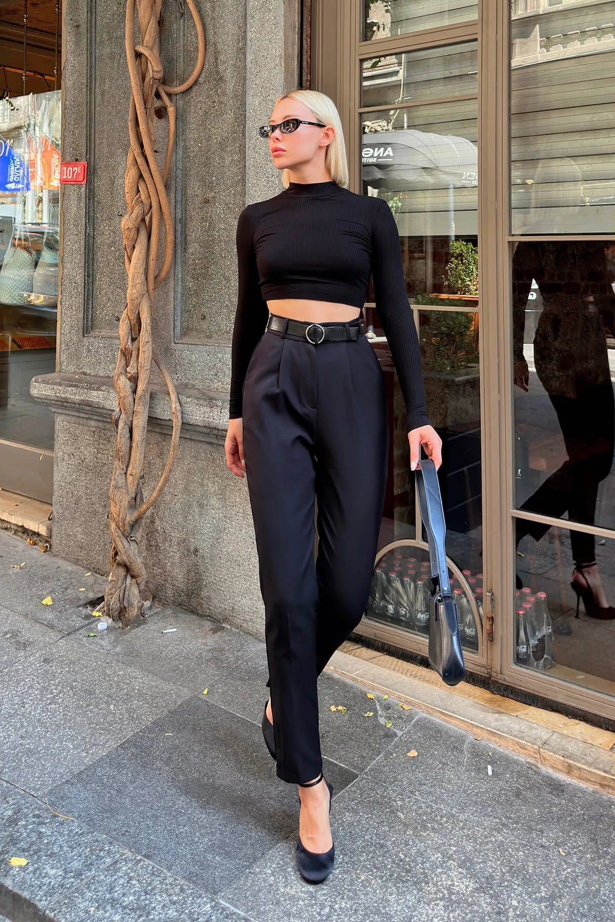 Siyah Vivon Yüksek Bel Kemerli Beli Lastikli Kadın Pantolon