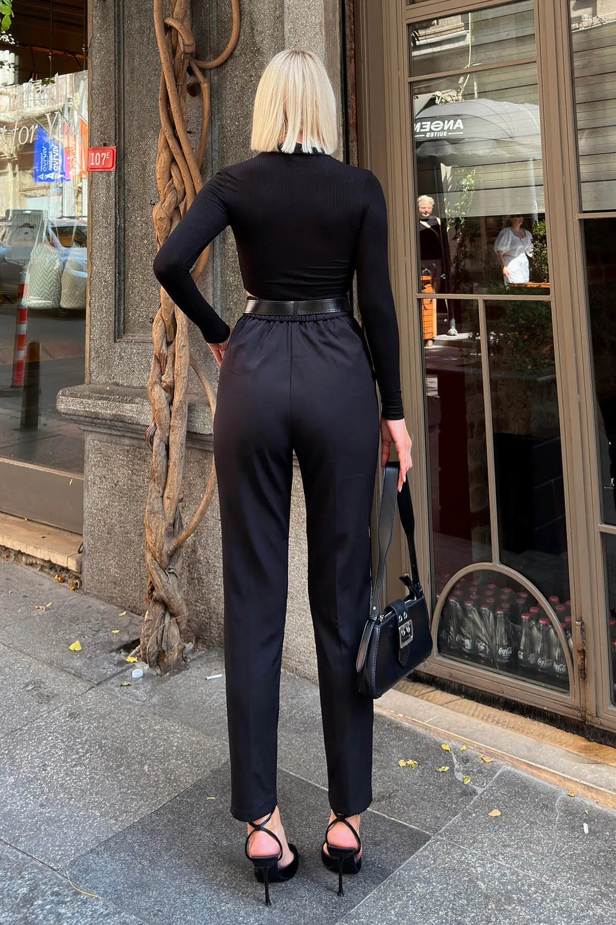 Siyah Vivon Yüksek Bel Kemerli Beli Lastikli Kadın Pantolon