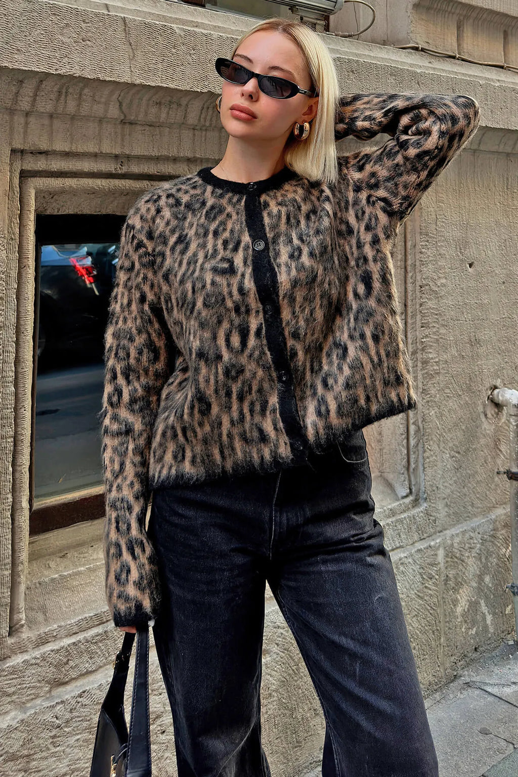Kahverengi Yünlü Leopar Desen Kadın Triko Hırka