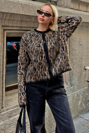 Kahverengi Yünlü Leopar Desen Kadın Triko Hırka
