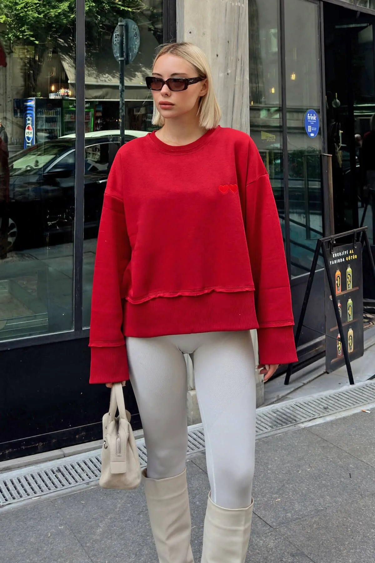 Kırmızı 3 Kalp Baskılı Piş Dikiş Kadın Crop Sweatshirt