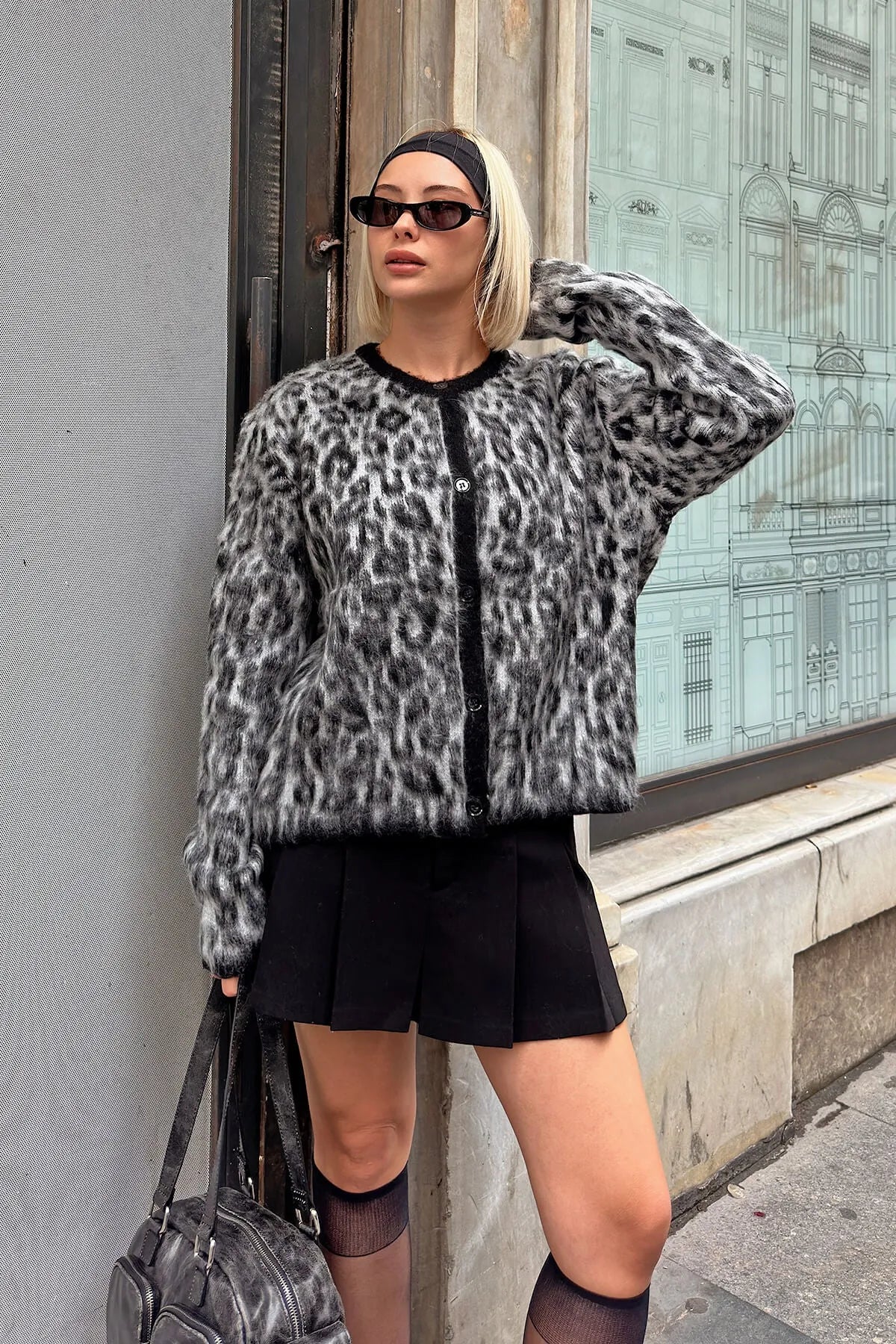 Gri Yünlü Leopar Desen Kadın Triko Hırka