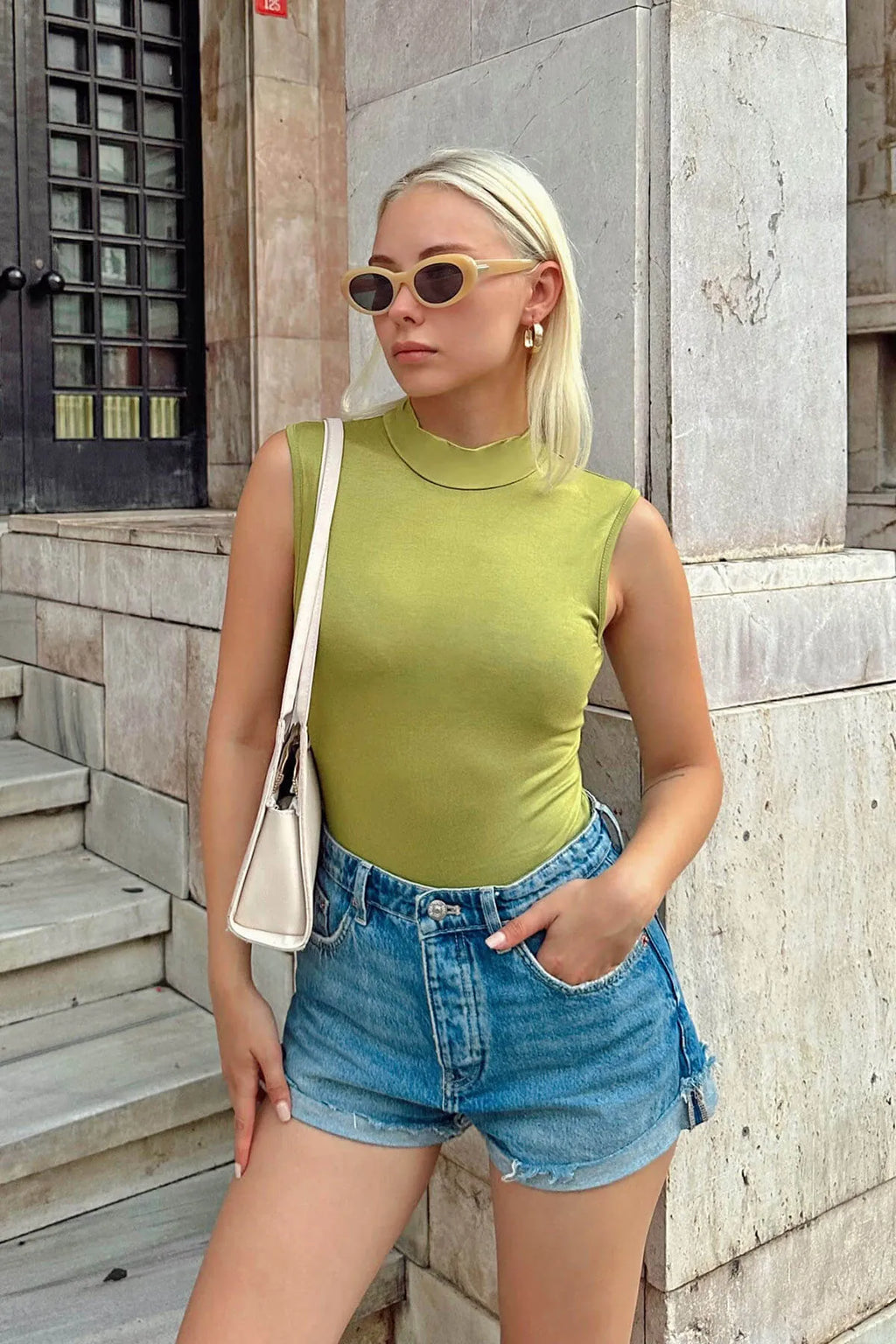 Yağ Yeşili Sıfır Kol Yarım Balıkçı Kadın Body Bluz