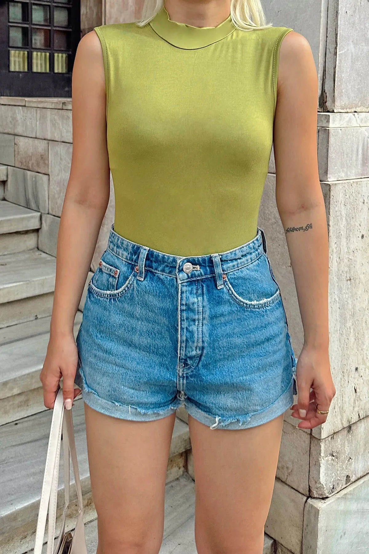 Yağ Yeşili Sıfır Kol Yarım Balıkçı Kadın Body Bluz