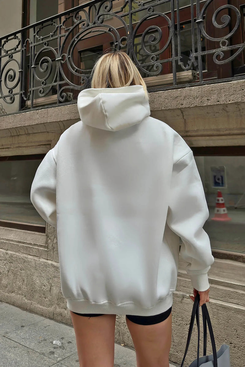 Beyaz Stay Kapüşonlu Kanguru Cepli İçi Polarlı Oversize Kadın Sweatshirt