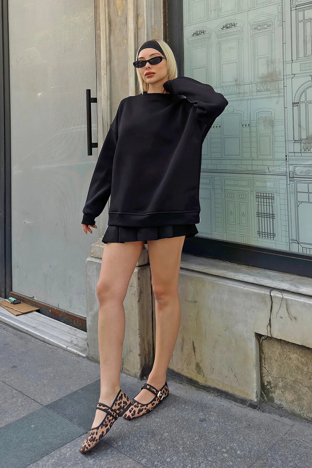 Siyah Walk Bisiklet Yaka İçi Polarlı Basic Oversize Kadın Sweatshirt